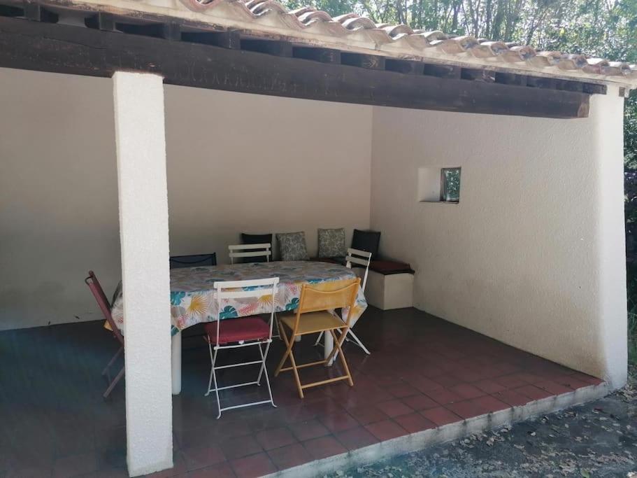 Studio Meyreuil-Terrasse-Au Calme En Campagne-Clim Exteriér fotografie